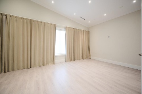 7680 Steveston Highway, Richmond, BC 