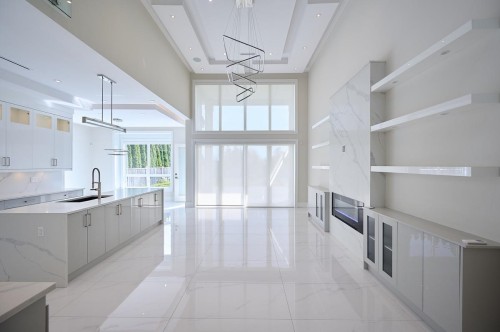 7680 Steveston Highway, Richmond, BC 