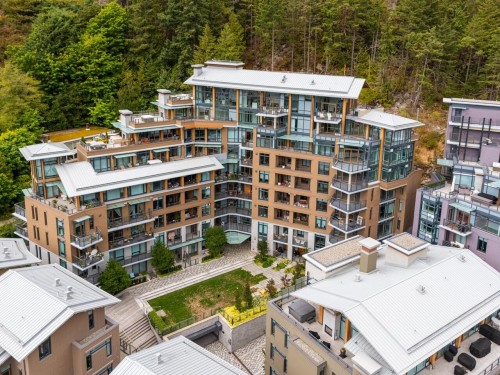 405-6687 Nelson Avenue, West Vancouver, BC 