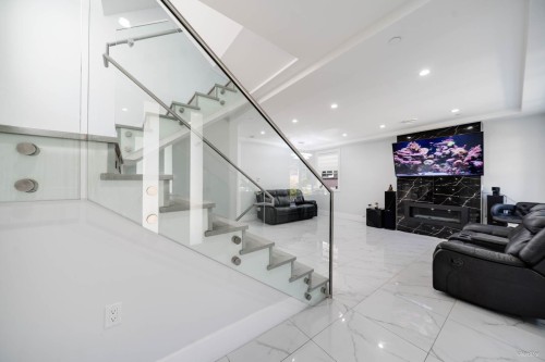 4841 Dumfries Street, Vancouver, BC 