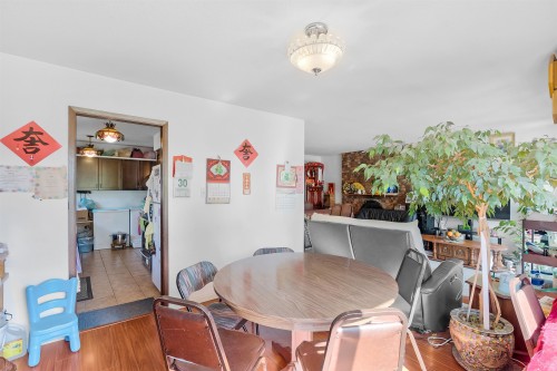 45 Stratford Avenue N, Burnaby, BC 