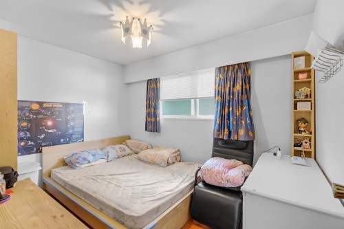 45 Stratford Avenue N, Burnaby, BC 