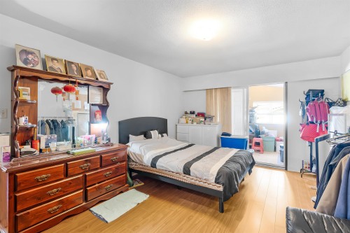 45 Stratford Avenue N, Burnaby, BC 