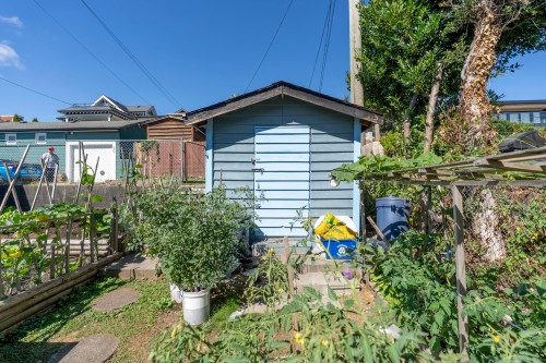 45 Stratford Avenue N, Burnaby, BC 