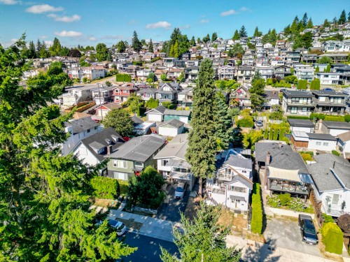 45 Stratford Avenue N, Burnaby, BC 