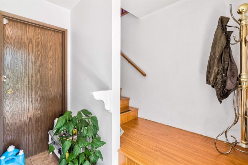 45 Stratford Avenue N, Burnaby, BC 