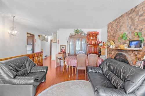 45 Stratford Avenue N, Burnaby, BC 