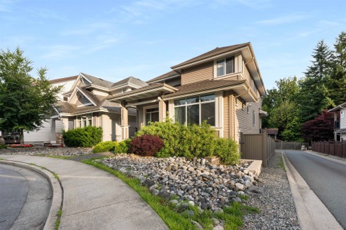 3382 Darwin Avenue, Coquitlam, BC 