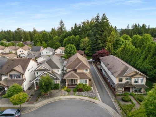 3382 Darwin Avenue, Coquitlam, BC 