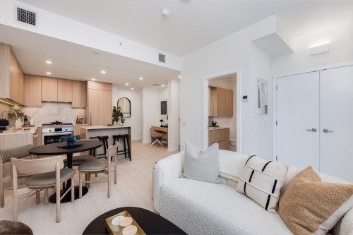 102-626 Claremont Street, Coquitlam, BC 