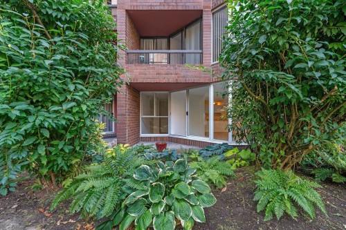 222-1333 Hornby Street, Vancouver, BC 