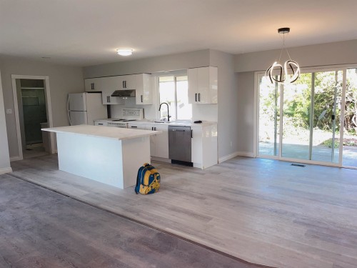 20583 Dewdney Trunk Road, Maple Ridge, BC 