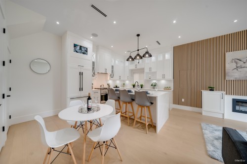 1-4463 Walden Street, Vancouver, BC 