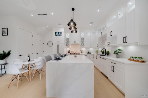 1-4463 Walden Street, Vancouver, BC 