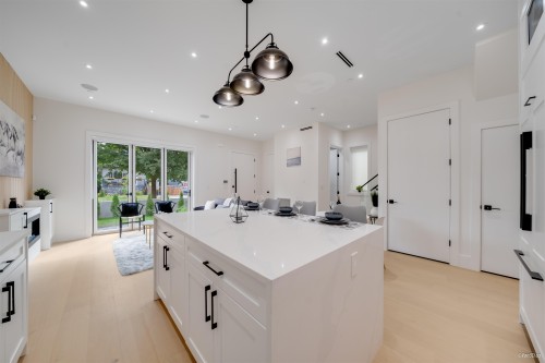 1-4463 Walden Street, Vancouver, BC 