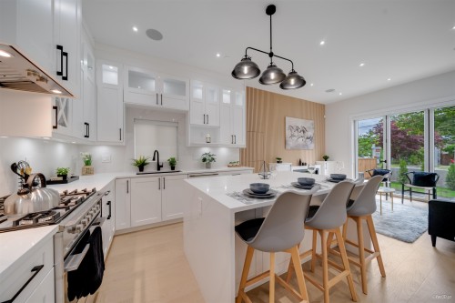 1-4463 Walden Street, Vancouver, BC 