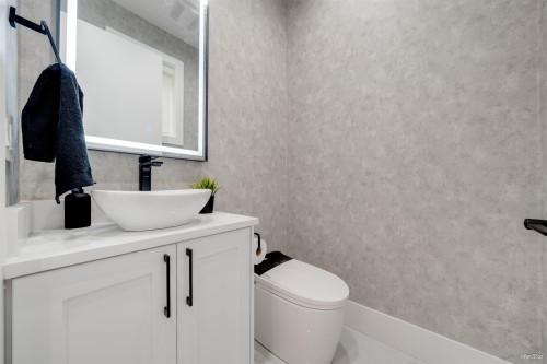 1-4463 Walden Street, Vancouver, BC 