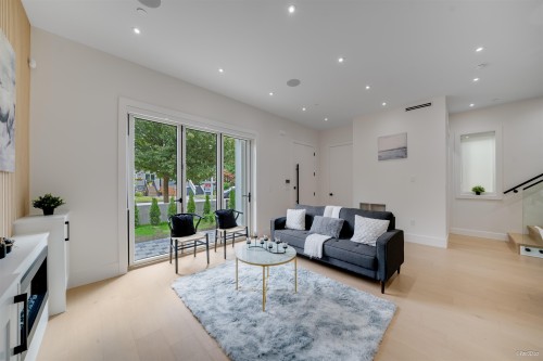 1-4463 Walden Street, Vancouver, BC 