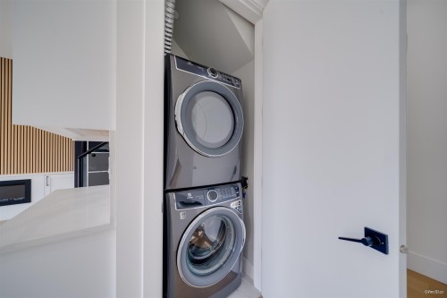 2-4463 Walden Street, Vancouver, BC 