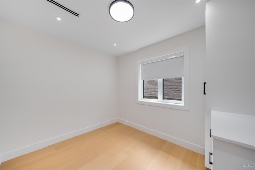 2-4463 Walden Street, Vancouver, BC 