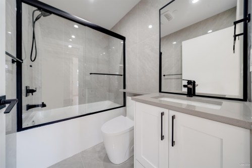 2-4463 Walden Street, Vancouver, BC 