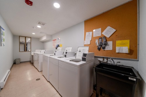 301-1234 Pendrell Street, Vancouver, BC 