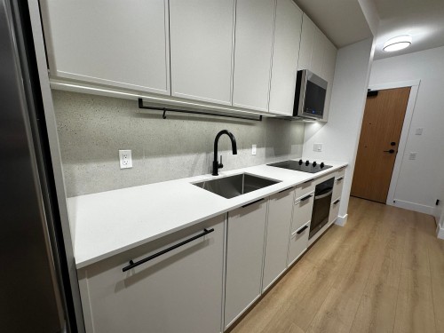 310-3075 Murray Street, Port Moody, BC 