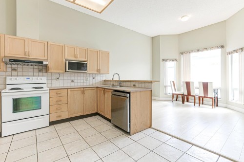 303-7500 Abercrombie Drive, Richmond, BC 