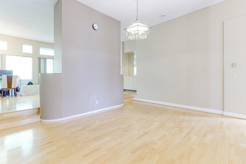 303-7500 Abercrombie Drive, Richmond, BC 