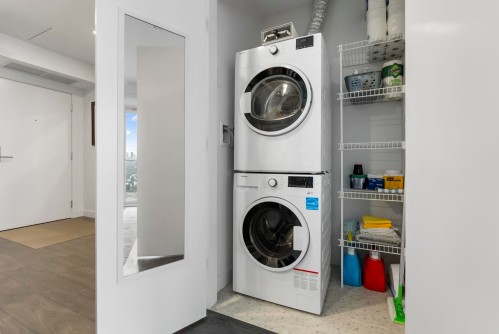 2504-2425 Alpha Avenue, Burnaby, BC 