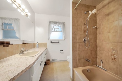 1350 Grover Avenue, Coquitlam, BC 