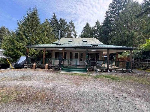 714 Charter Road, Mayne Island, BC 