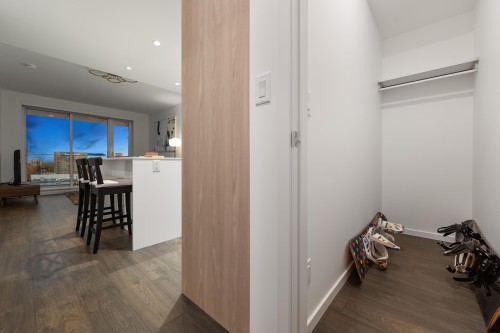 915-6200 Minoru Boulevard, Richmond, BC 