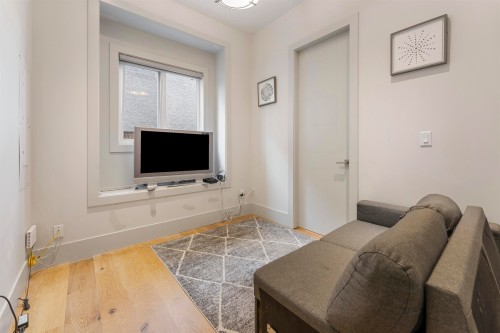 5619 Portland Street, Burnaby, BC 