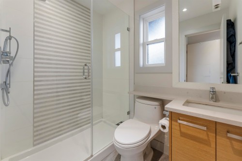 5619 Portland Street, Burnaby, BC 