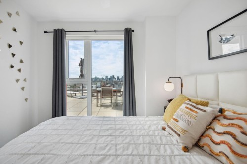 808-933 Hastings Street E, Vancouver, BC 