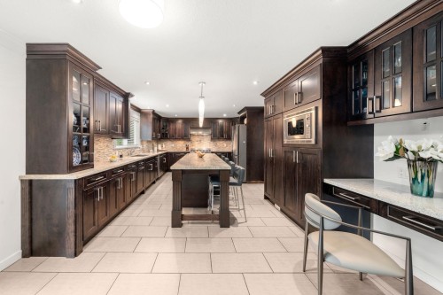 2733 Tempe Glen Drive, North Vancouver, BC 