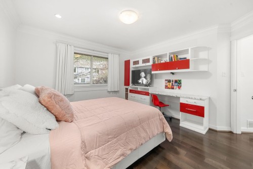 2733 Tempe Glen Drive, North Vancouver, BC 