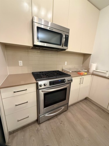 117-4255 Sardis Street, Burnaby, BC 