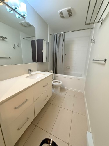 117-4255 Sardis Street, Burnaby, BC 