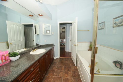 321-4955 River Road, Delta, BC 