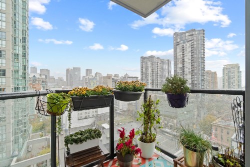 1109-1212 Howe Street, Vancouver, BC 