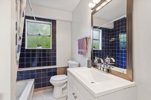 1949 Mahon Avenue, North Vancouver, BC 