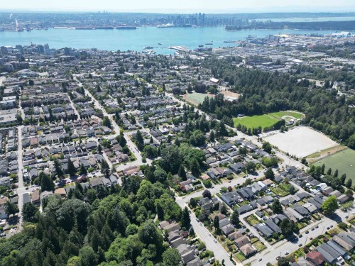 1949 Mahon Avenue, North Vancouver, BC 