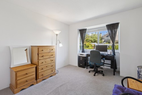 1518 Mahon Avenue, North Vancouver, BC 