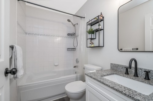 401-2678 Dixon Street, Port Coquitlam, BC 