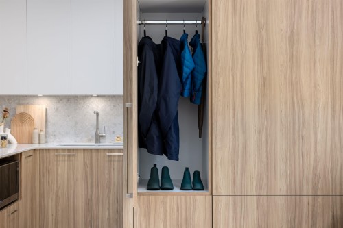 105-2322 Emery Court, North Vancouver, BC 