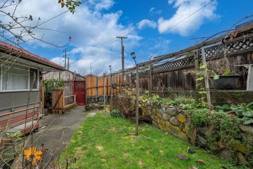 7288 Inlet Drive, Burnaby, BC 