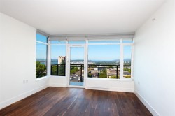 703-111 13th Street E North Vancouver, BC V7L 0C7