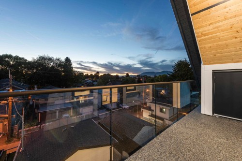 2-4855 Dumfries Street, Vancouver, BC 